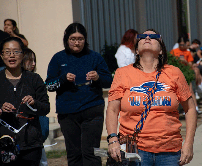 Students to enjoy up-close view of eclipse at <a href='http://pcrr.ngskmc-eis.net'>在线博彩</a> Main Campus